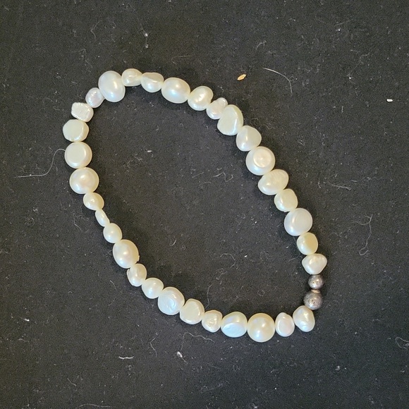 Two bracelets - Picture 2 of 3